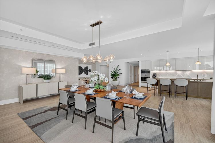 Four Seasons Private Residences #1902 image #17
