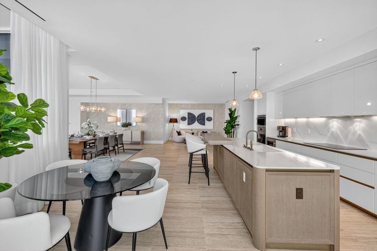 Four Seasons Private Residences #1902 image #27