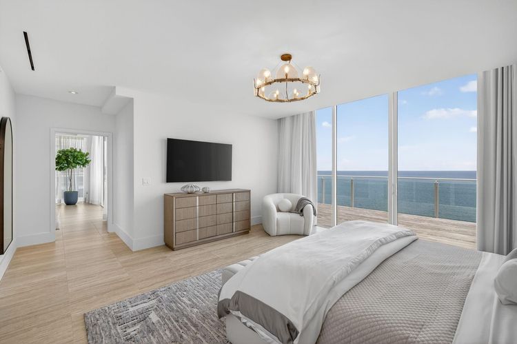 Four Seasons Private Residences #1902 image #33