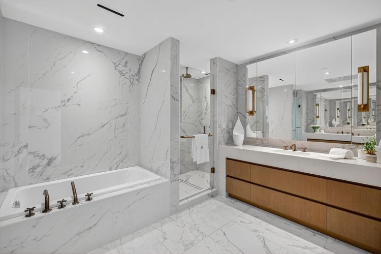 Four Seasons Private Residences #1902 image #36