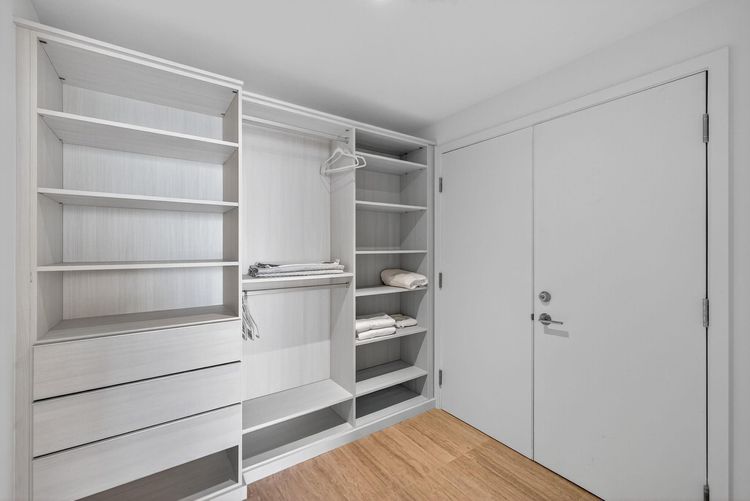 Four Seasons Private Residences #1902 image #40