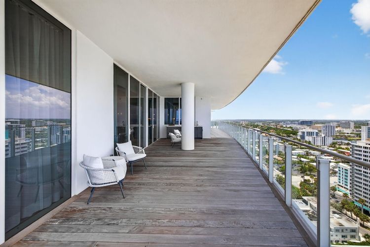 Four Seasons Private Residences #1902 image #49