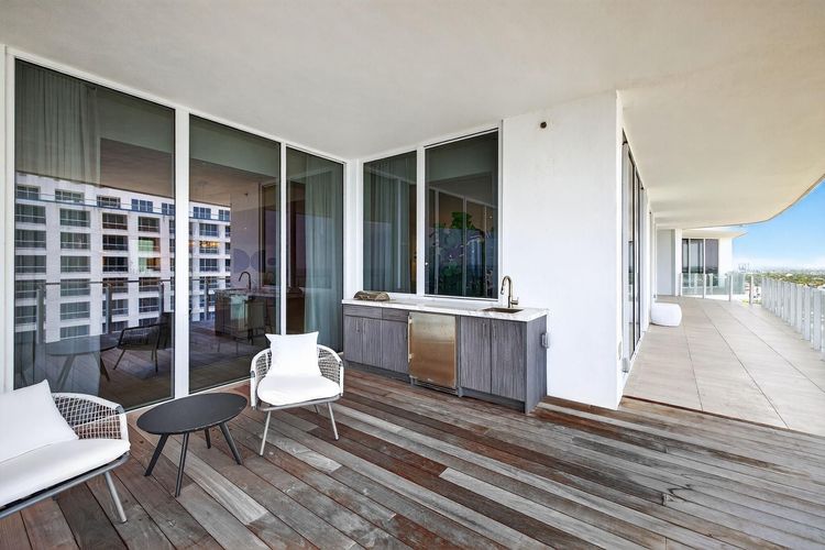 Four Seasons Private Residences #1902 image #51