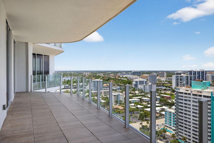 Four Seasons Private Residences #1902 image #52