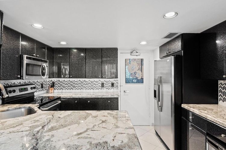 Royal Ambassador #1612 image #11