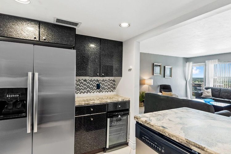 Royal Ambassador #1612 image #14