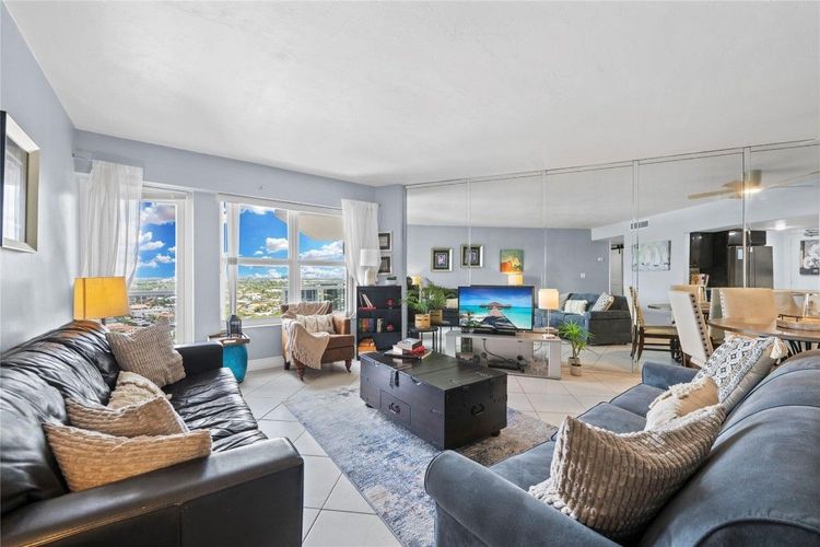 Royal Ambassador #1612 image #6