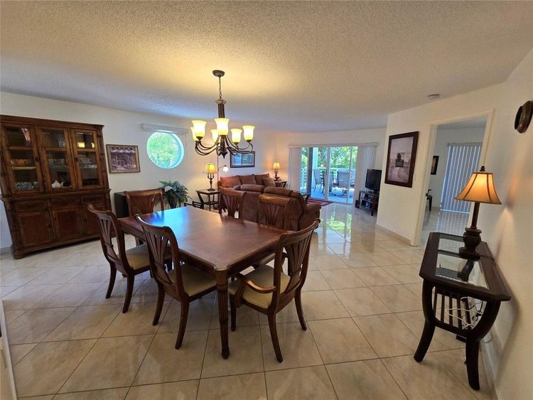 Le Frontenac #301 image #18