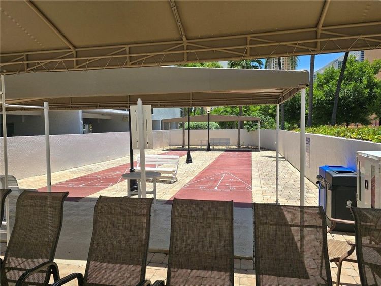 Le Frontenac #301 image #38