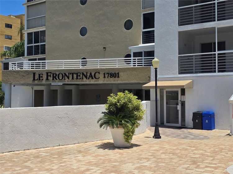 Le Frontenac #301 image #42