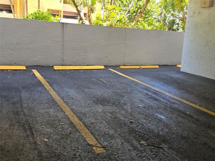 Le Frontenac #301 image #48