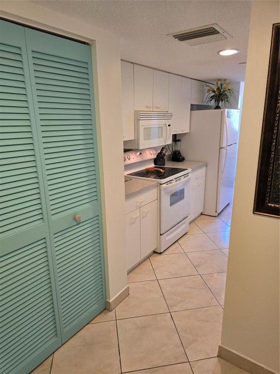 Le Frontenac #301 image #9