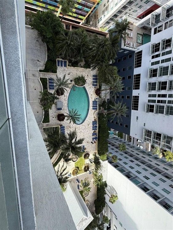 Vizcayne South Tower #2206 image #11