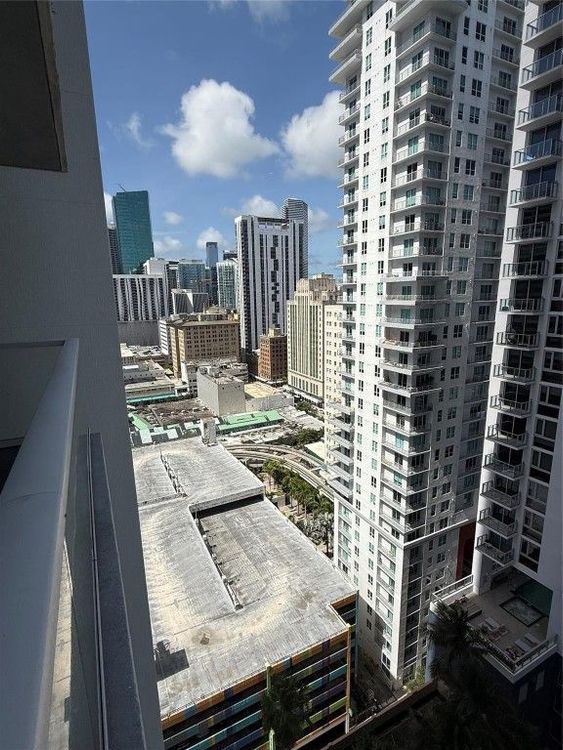 Vizcayne South Tower #2206 image #6