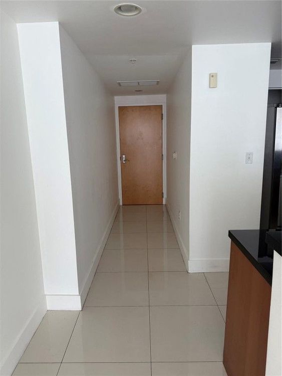 Vizcayne South Tower #2206 image #9