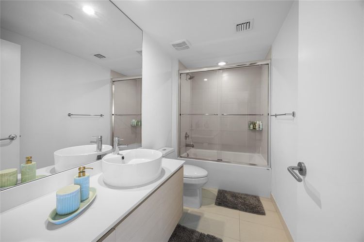 Baltus House #1101 image #16