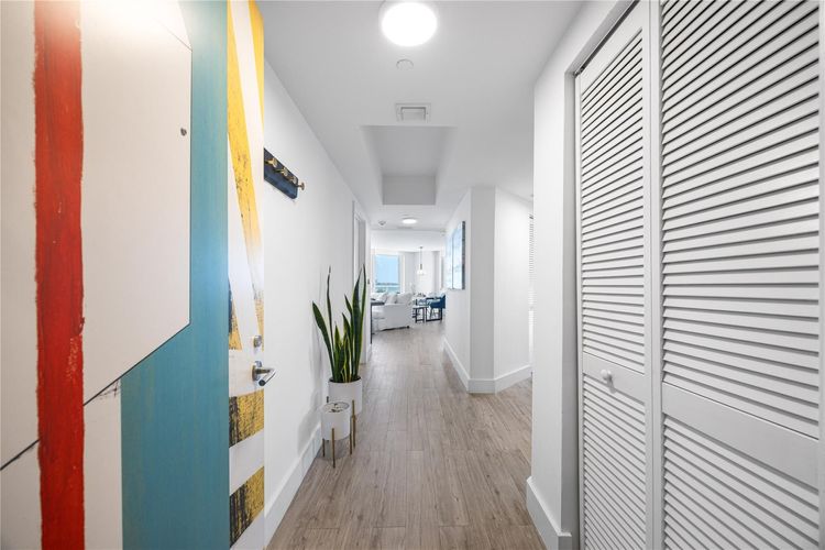 Baltus House #1101 image #7