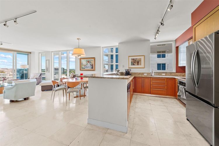Sapphire Condo #701S image #14