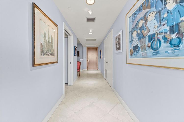 Sapphire Condo #701S image #16