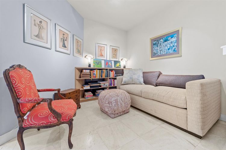 Sapphire Condo #701S image #17