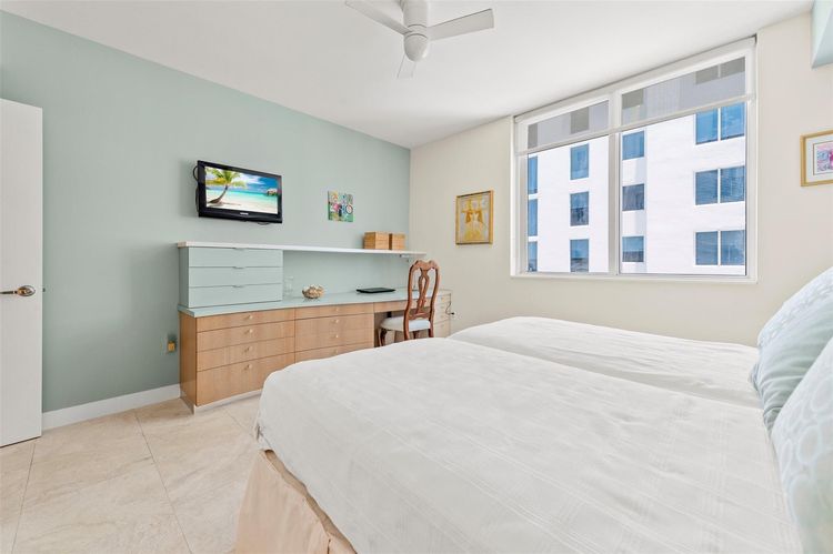 Sapphire Condo #701S image #25