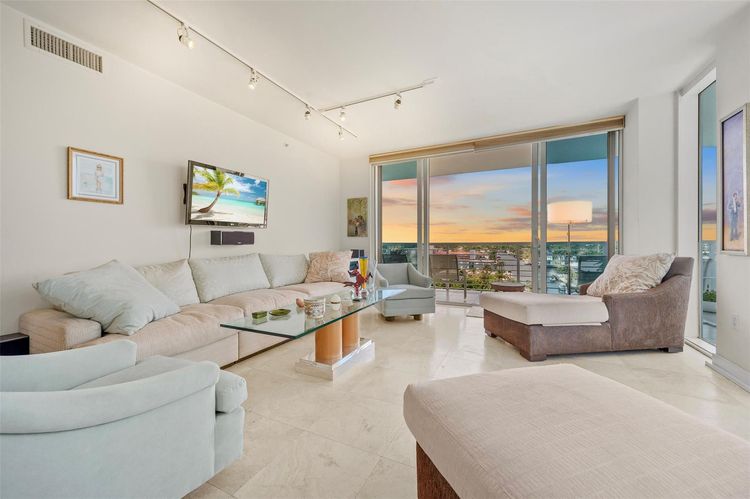 Sapphire Condo #701S image #8
