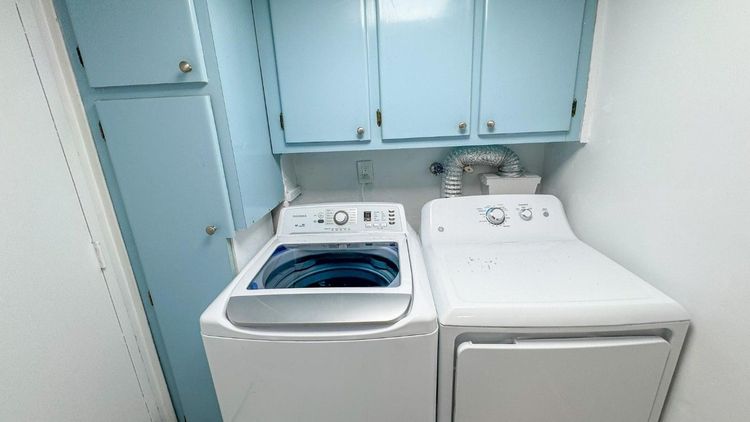 Commodore #708 image #38