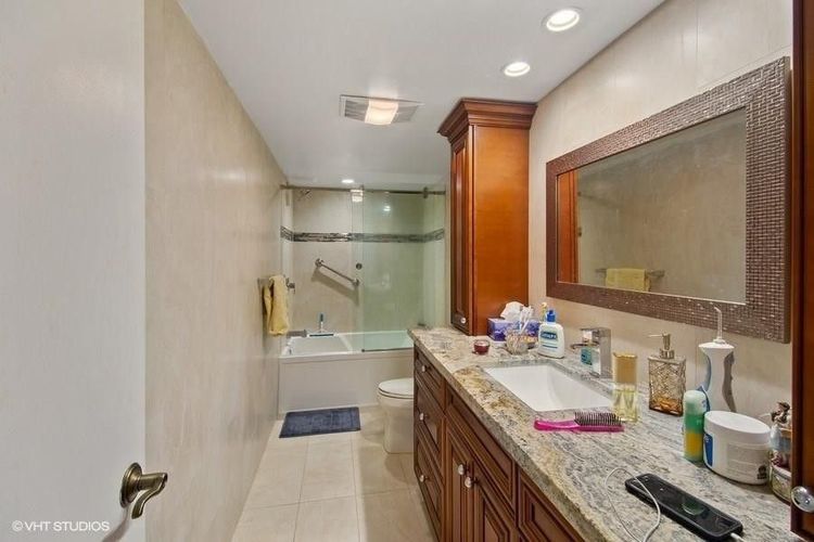 Southpoint Towers #1101 image #13