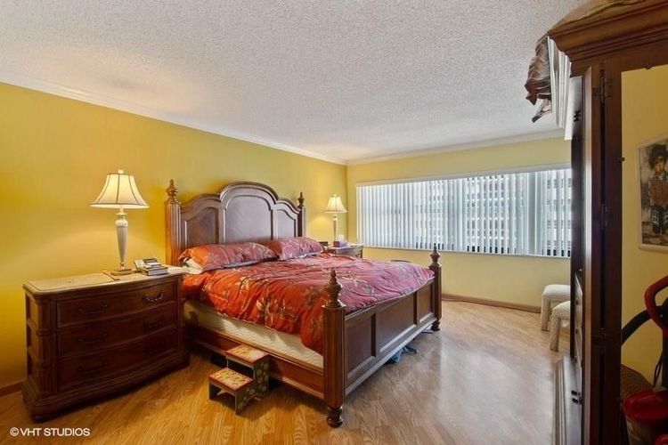 Southpoint Towers #1101 image #16