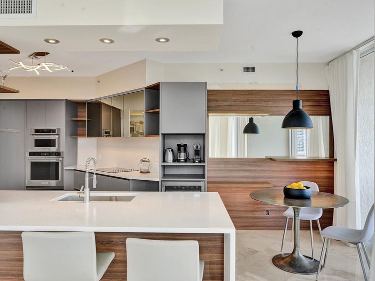 L'Hermitage South Tower #808 image #11