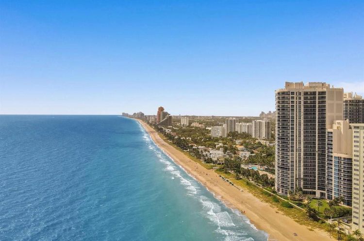 L'Hermitage South Tower #808 image #39