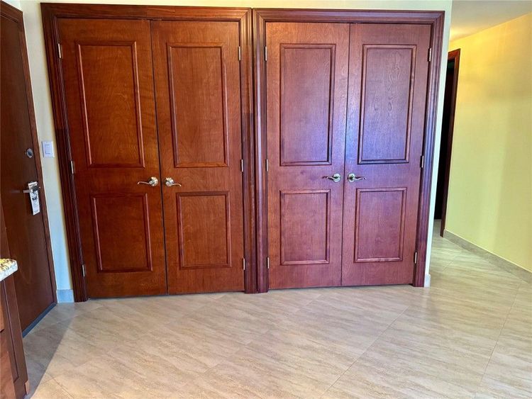 Coral Ridge Towers East #1122 image #13