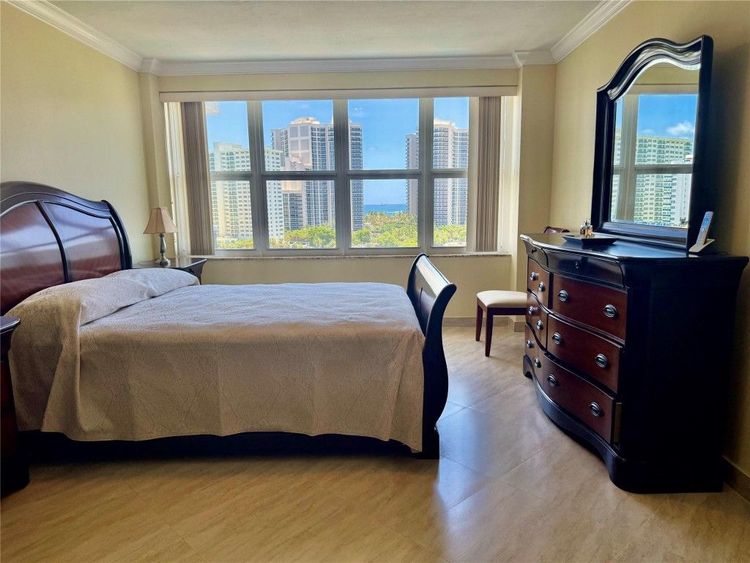 Coral Ridge Towers East #1122 image #17