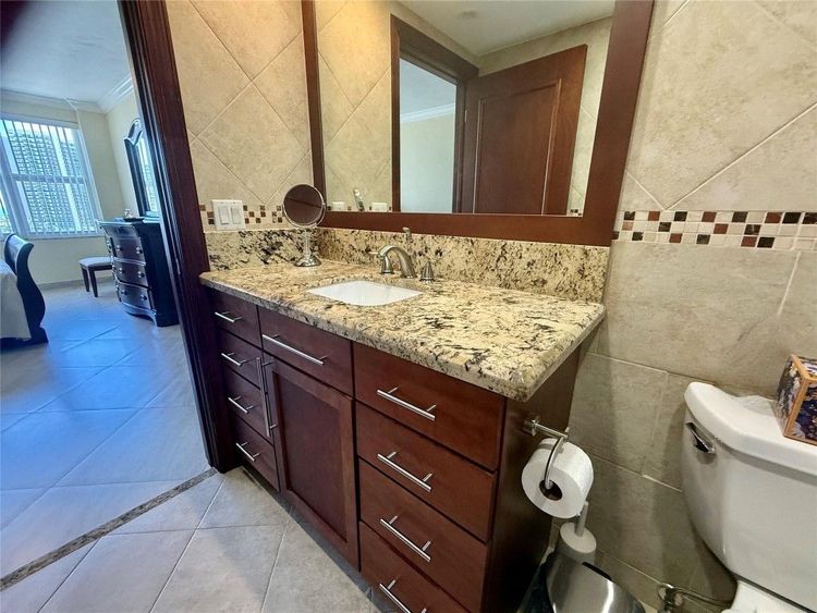 Coral Ridge Towers East #1122 image #28