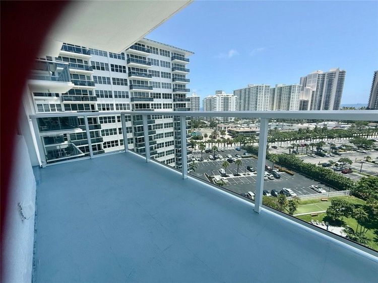 Coral Ridge Towers East #1122 image #36