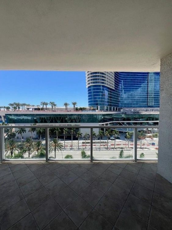 The Port #910 image #14