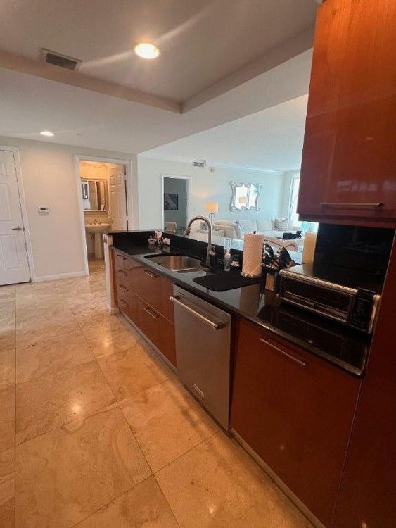 The Port #910 image #26