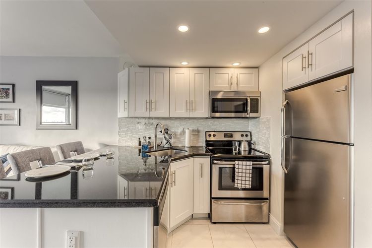 Lauderdale Tower #7D image #18