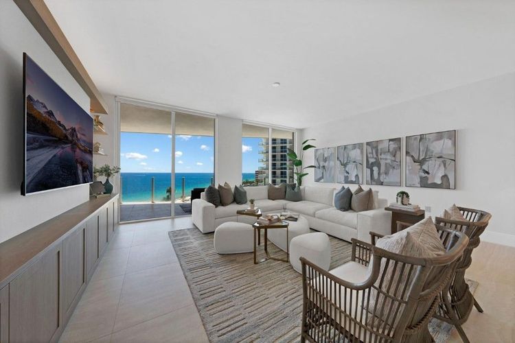 Four Seasons Private Residences #803 image #11