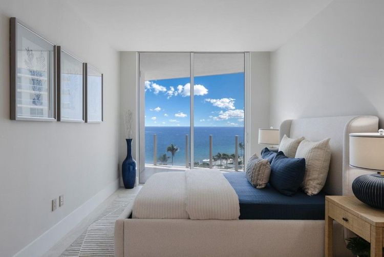 Four Seasons Private Residences #803 image #26