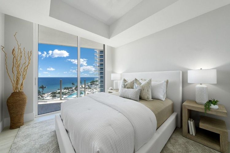 Four Seasons Private Residences #803 image #31