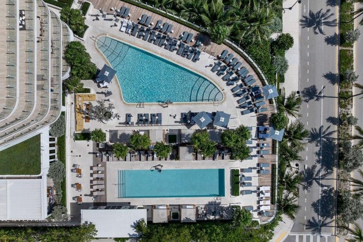 Four Seasons Private Residences #803 image #38