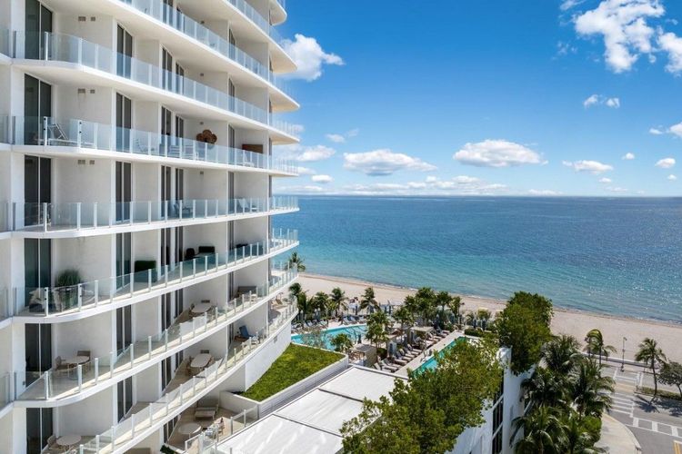 Four Seasons Private Residences #803 image #58