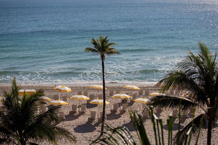 Four Seasons Private Residences #803 image #61