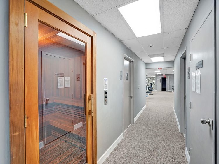 200 Leslie Condo #723 image #41