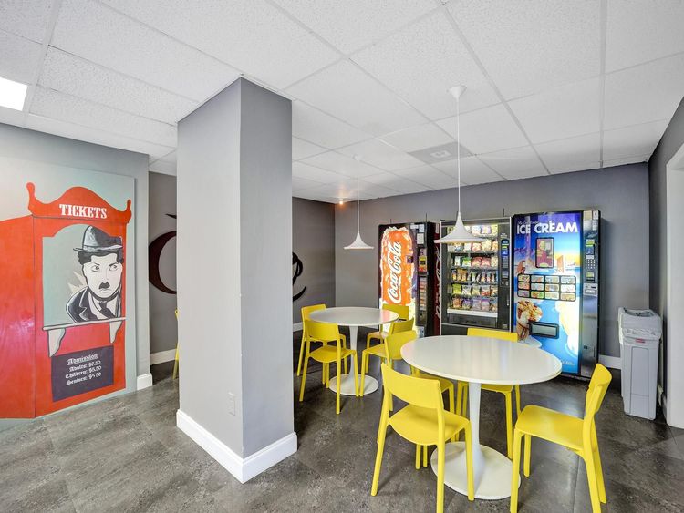 200 Leslie Condo #723 image #43