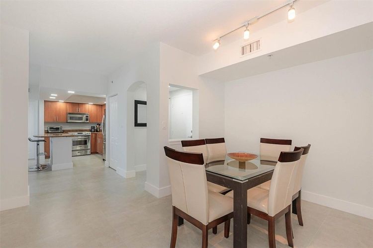 Waverly Las Olas #620 image #10