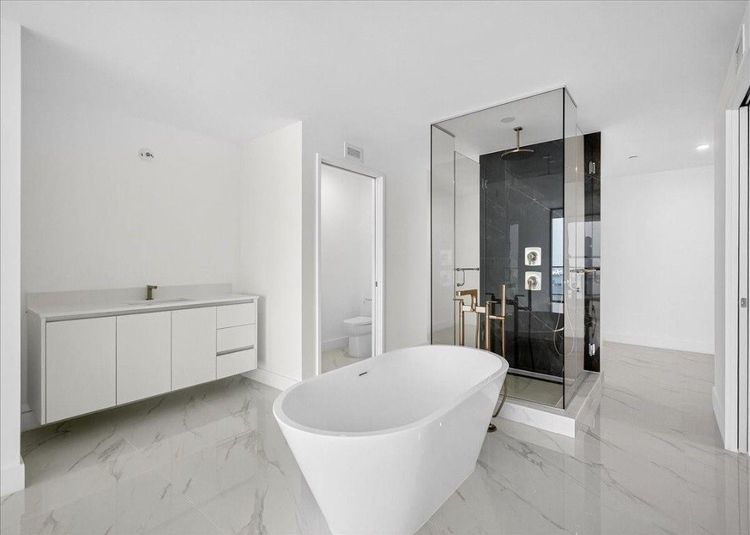 Aria Reserve South Tower #5202 image #7