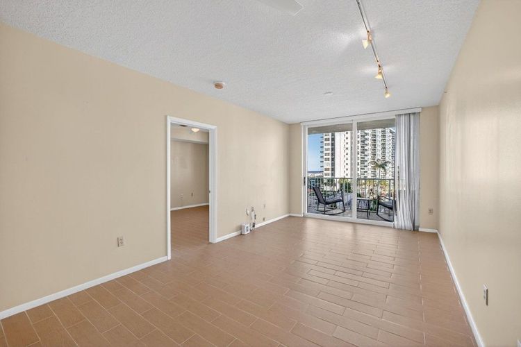 The Tides at Bridgeside Square #819 image #13