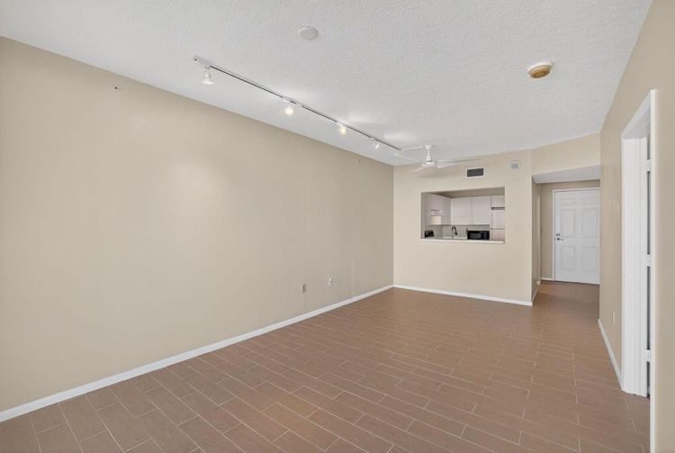 The Tides at Bridgeside Square #819 image #17